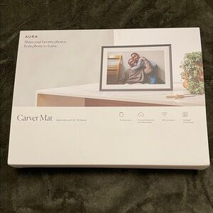 AURA Carver Mat Digital Photo Frame